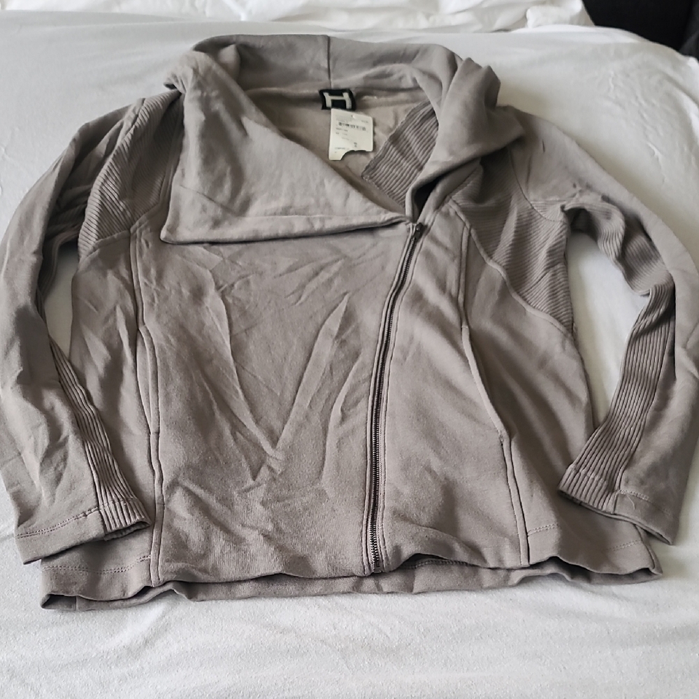 Bordeaux Women's Utility Jacket in Beige